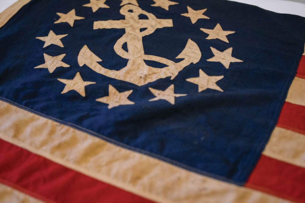 13 star nautical flag