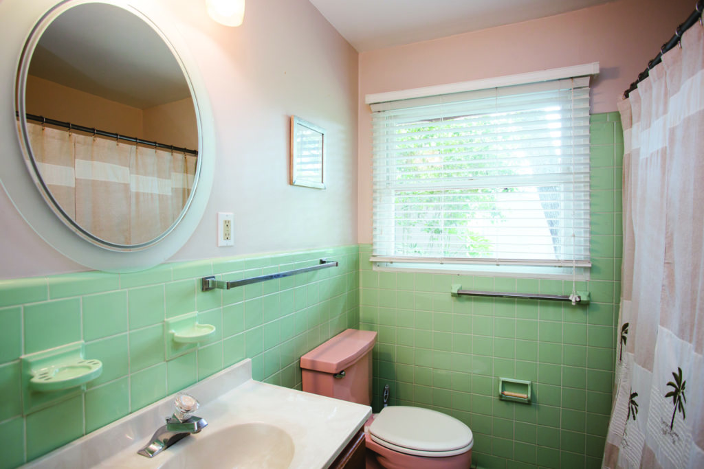 Retro Retreats Bathroom