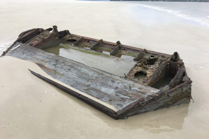 Liberty ship buoyant apparatus